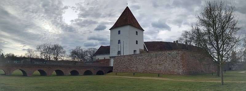 Nádasdy castle - Image 1
