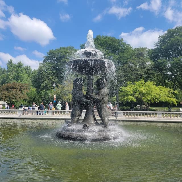 Detroit Zoo - Image 2
