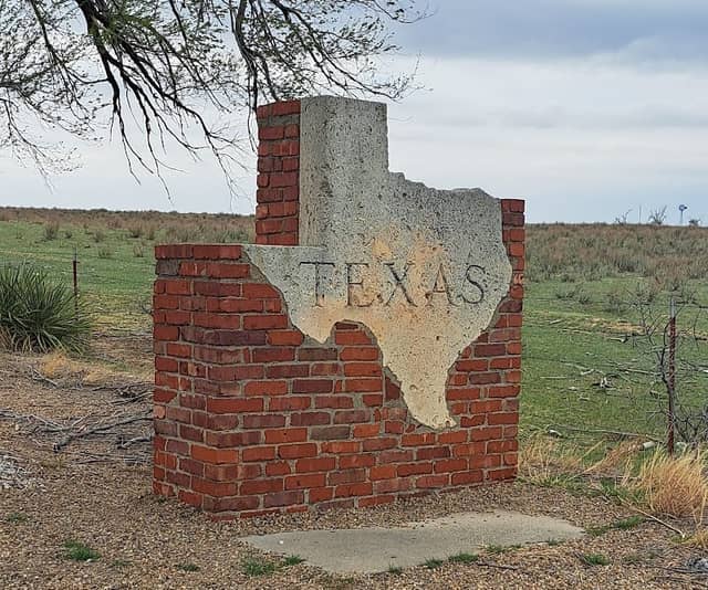 Welcome to Texas Sign - Image 1