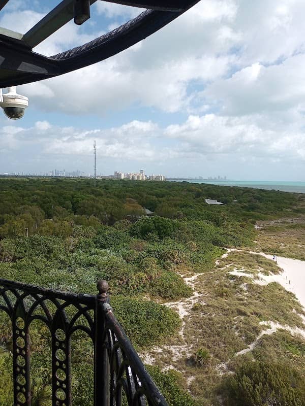 Ferdinand Park - Image 1