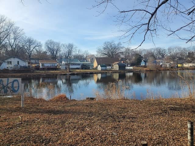Hutchins Park - Image 1
