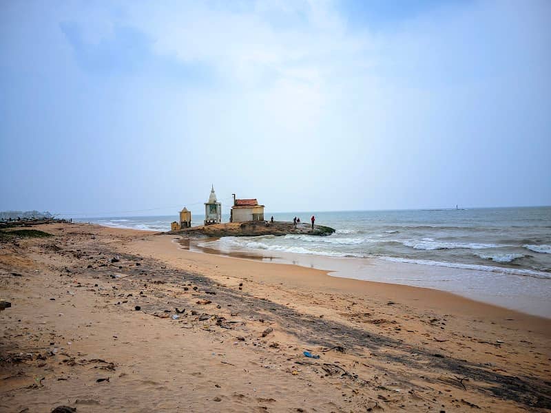 Dehiwala beach - Image 1