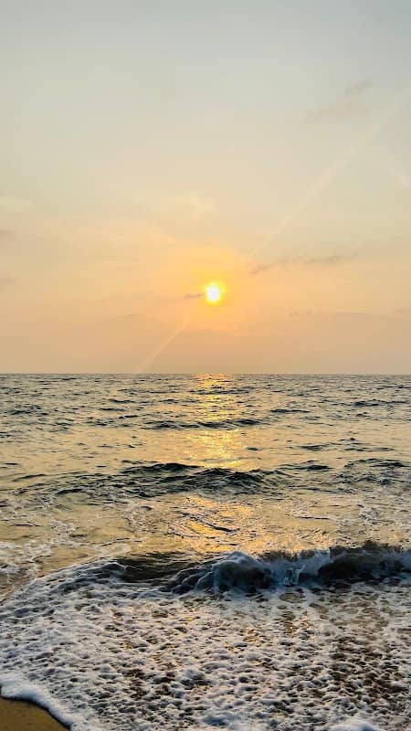 Dehiwala beach - Image 2