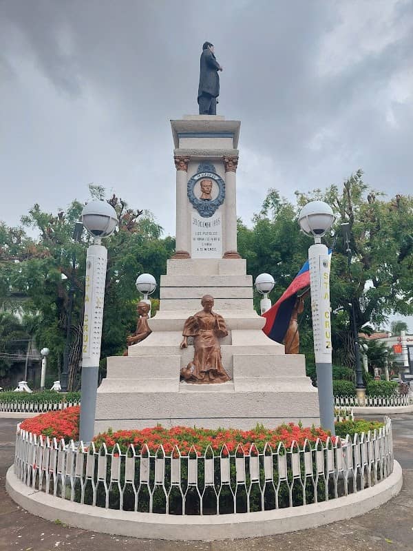 SANTA CRUZ PLAZA - Image 2