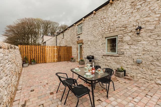 Wheston House Farm Holiday Cottages - Image 1