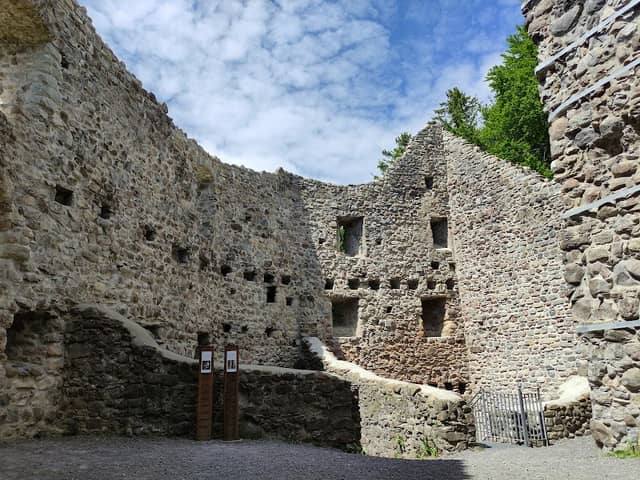 Burgruine Lieli - Image 1