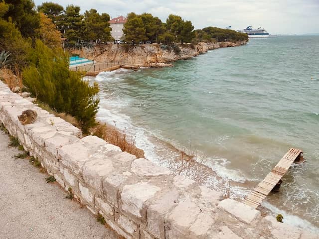View point - Image 1