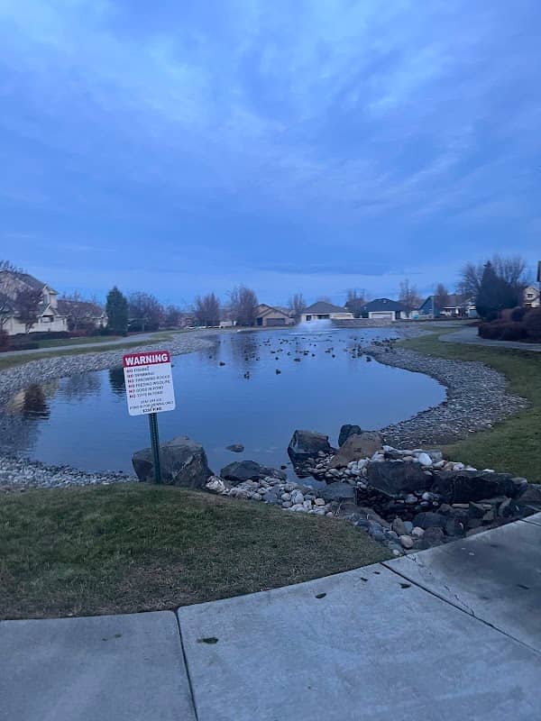 Badger Mountain Village Duck Pond - Image 2