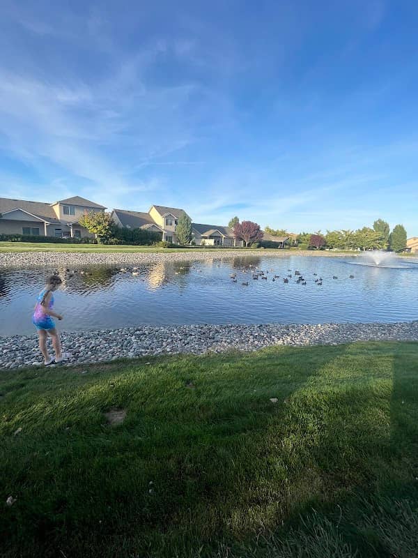 Badger Mountain Village Duck Pond - Image 1