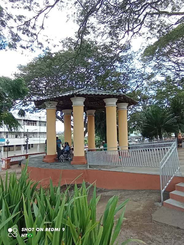 Praça dom moura - Image 1