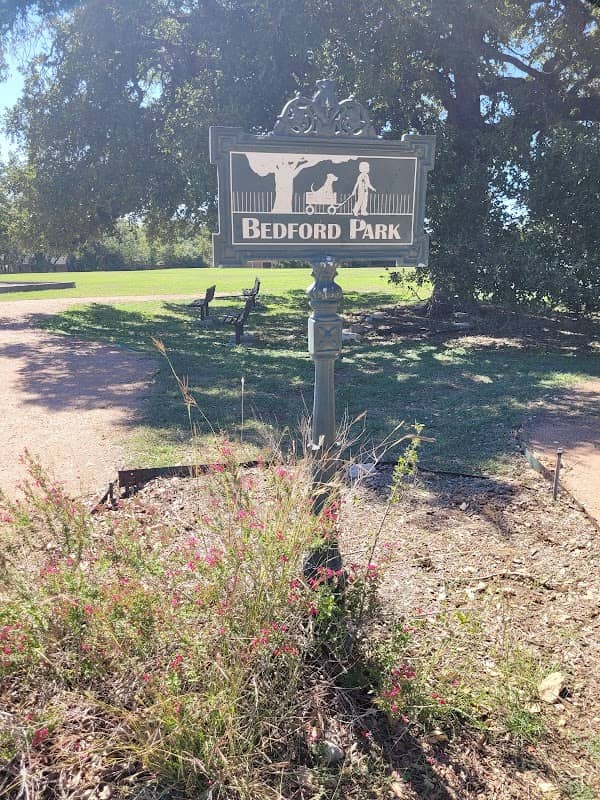 Bedford Park - Image 2