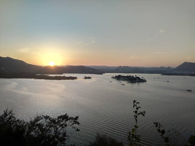 Pichola sunset point - Image 1