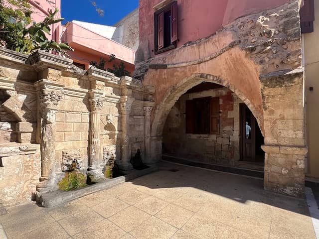 Rimondi Fountain - Image 1