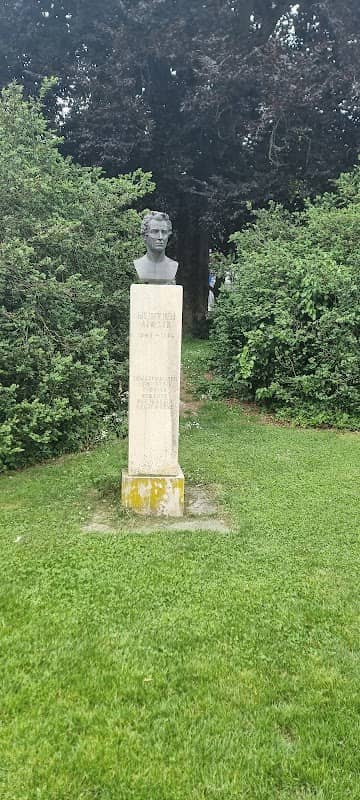 Büste von Heinrich Moser - Image 3