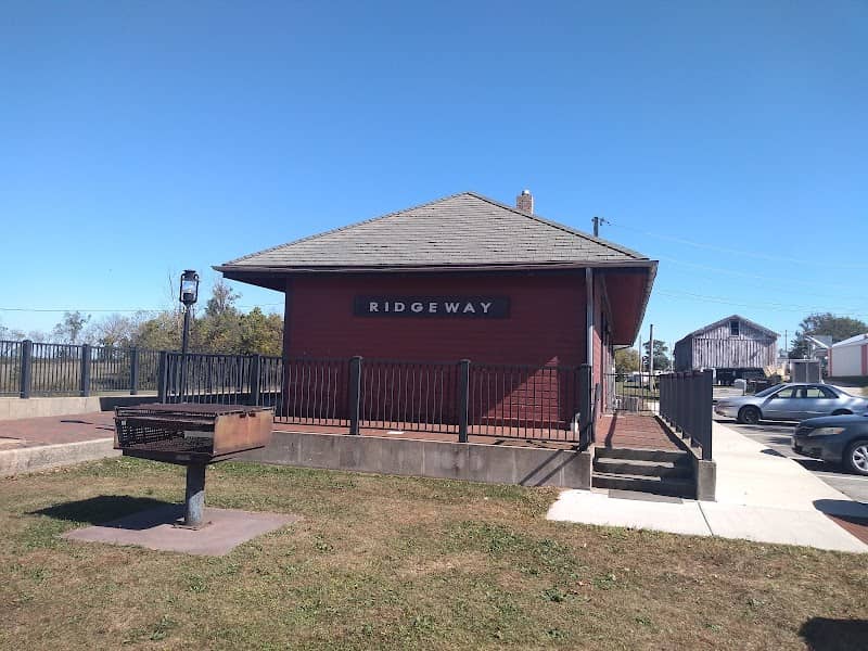 Ridgeway Trailhead Parking - Image 1
