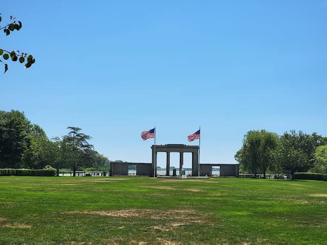 Agawam Park - Image 1