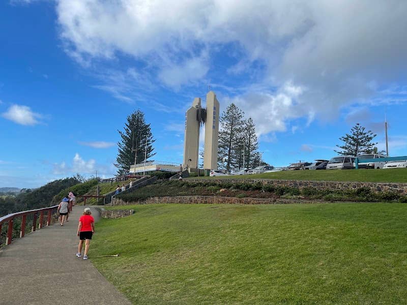 Captain Cook Memorial and Lighthouse - Image 1
