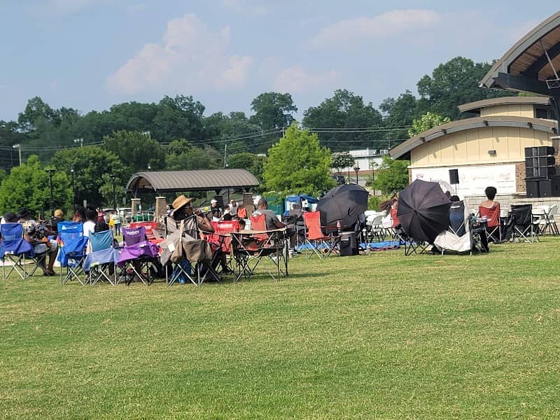 Lee Street Park - Image 1