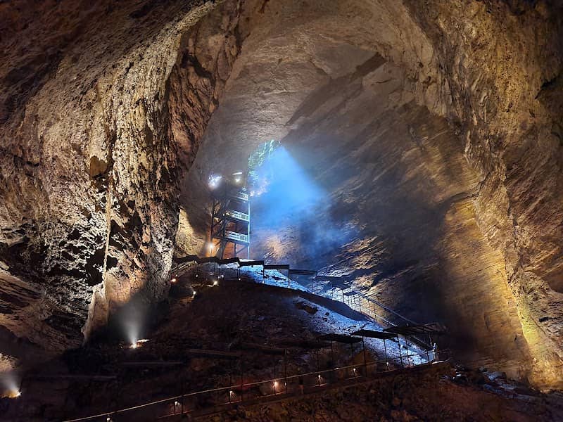 Marvel Cave - Image 1