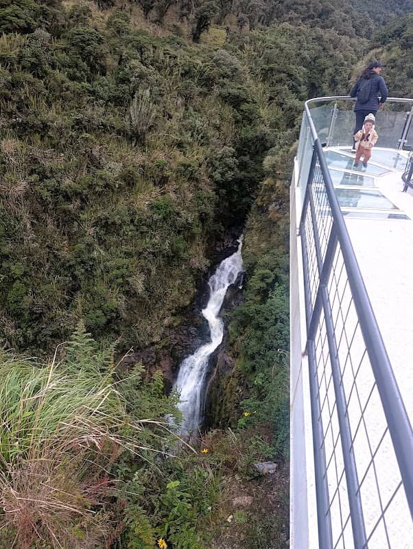 Puente de Cristal Oyacachi - Image 1