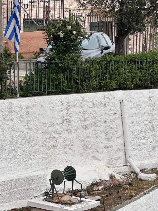 Stone water Well - Image 1