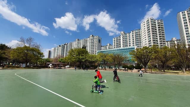 Bonri Children's Park - Image 1