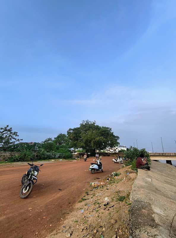 Arpa river side and city light - Image 2