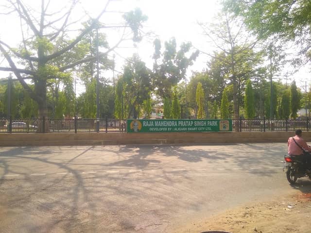 Raja Mahendra Pratap Singh Park - Image 2