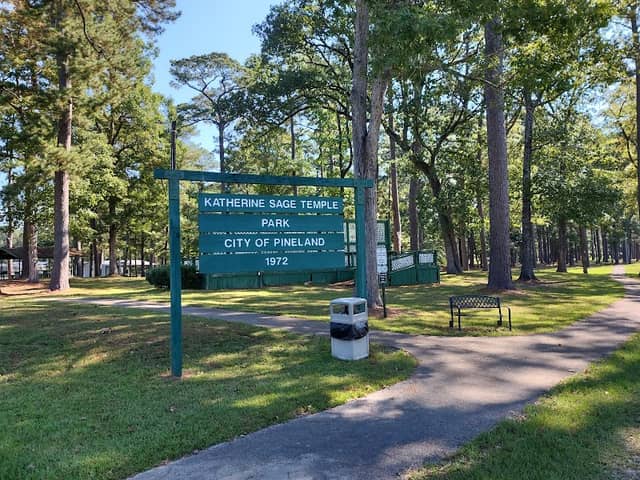 Pineland Park - Image 1