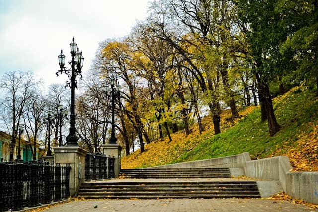 Khreshchatyy Park - Image 2