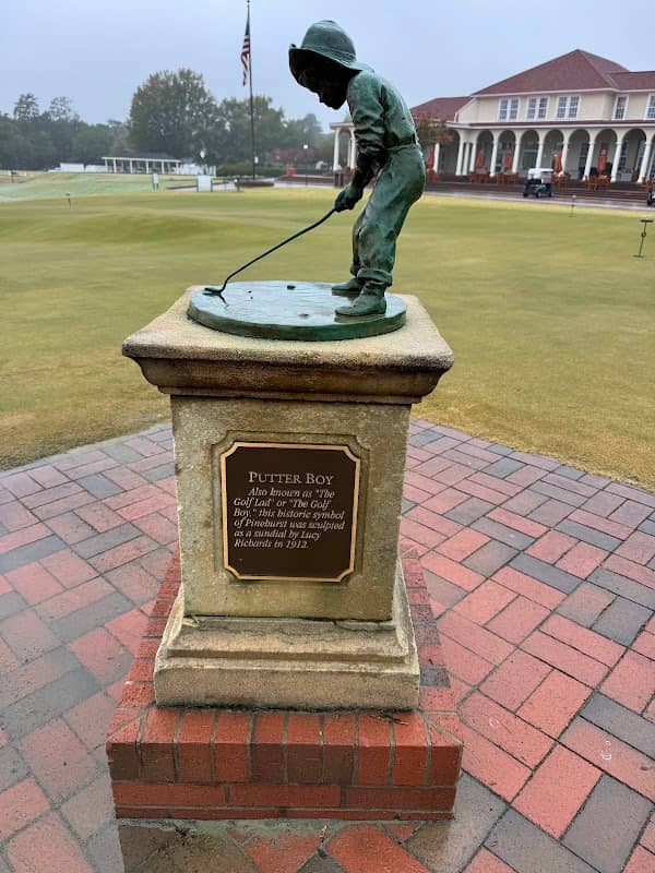 Putter Boy Statue - Image 1