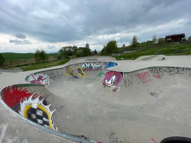 Skateboard park - Image 1