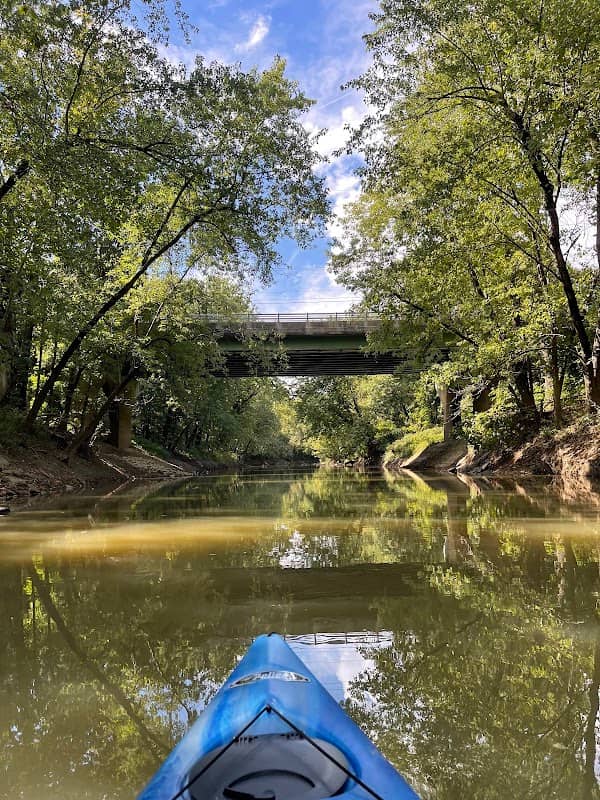 Green River Rd Canoe Launch - Image 1