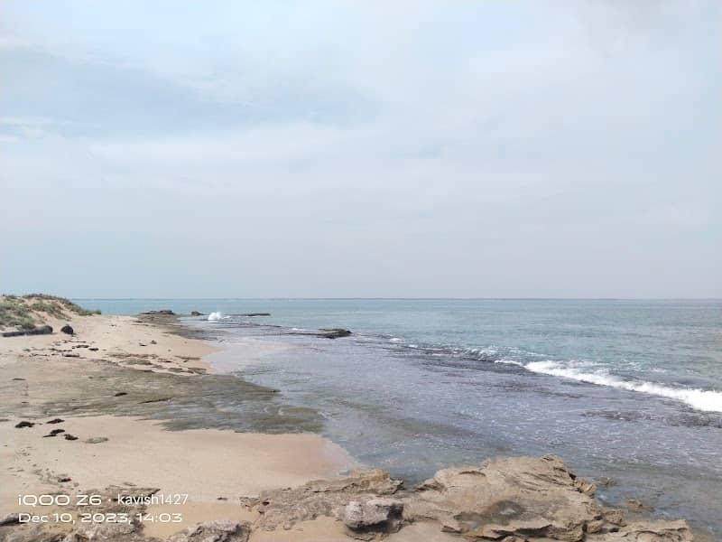 Valinokkam Beach - Image 1