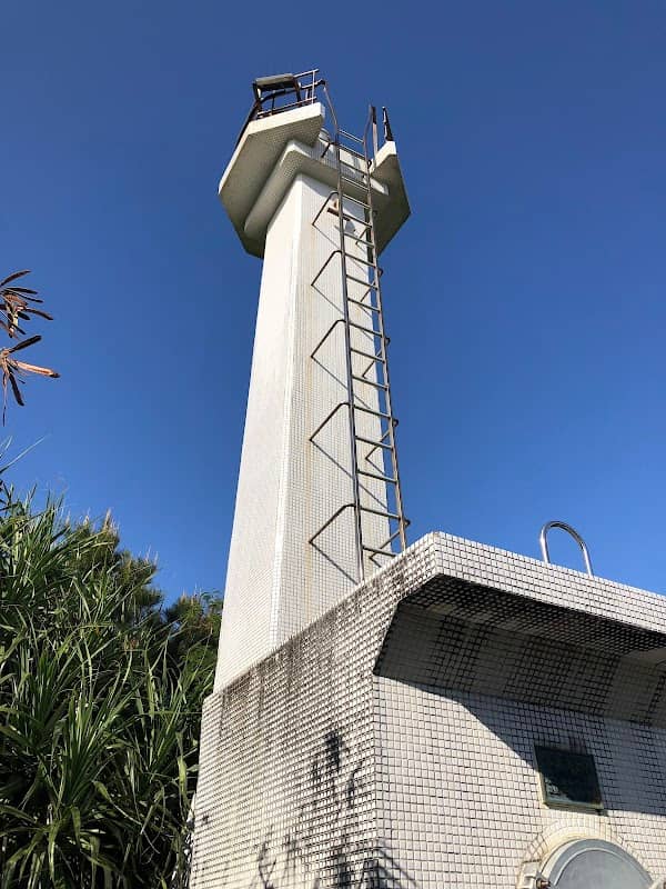 Takabakasaki Lighthouse - Image 1
