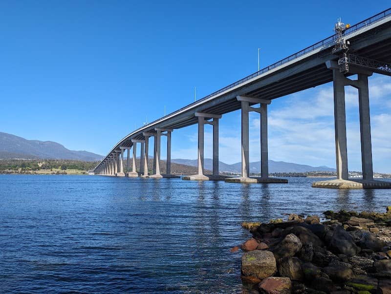 Tasman Bridge Lookout - Image 1
