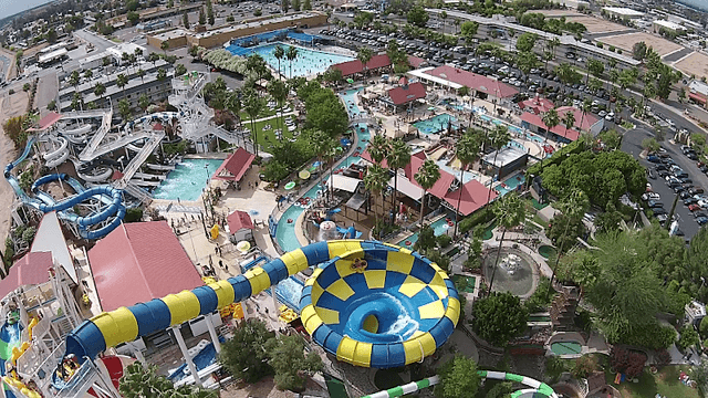 Golfland Sunsplash - Image 2