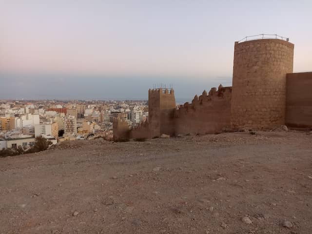 Puerta en la Muralla del Cerro de San Cristóbal - Image 2