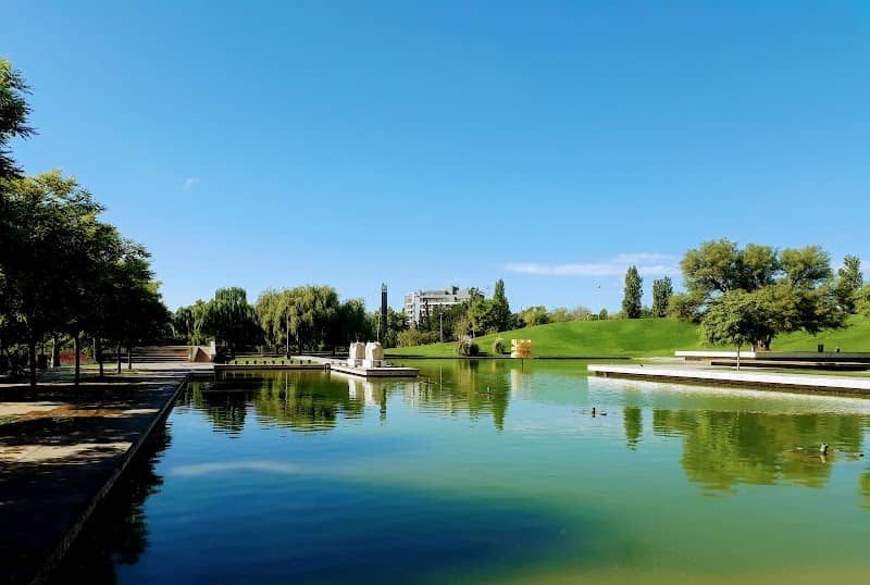 Parque Central - Image 1
