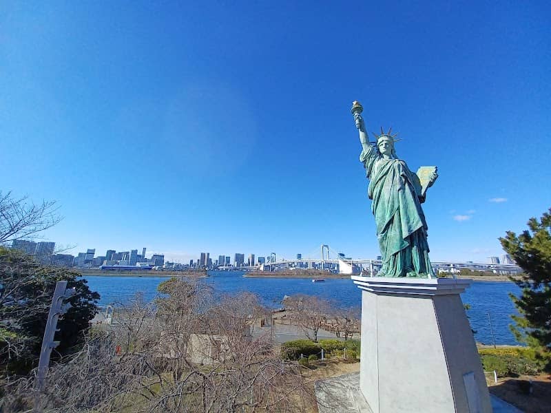 Statue of Liberty - Odaiba - Image 1