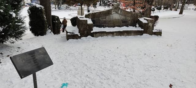 Banca din piatră - Image 1