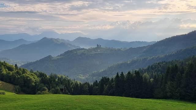 St Thomas Church Viewpoint - Image 1