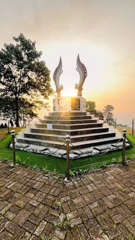 Puncak Bukit Kujang Gunung Bohong - Image 1