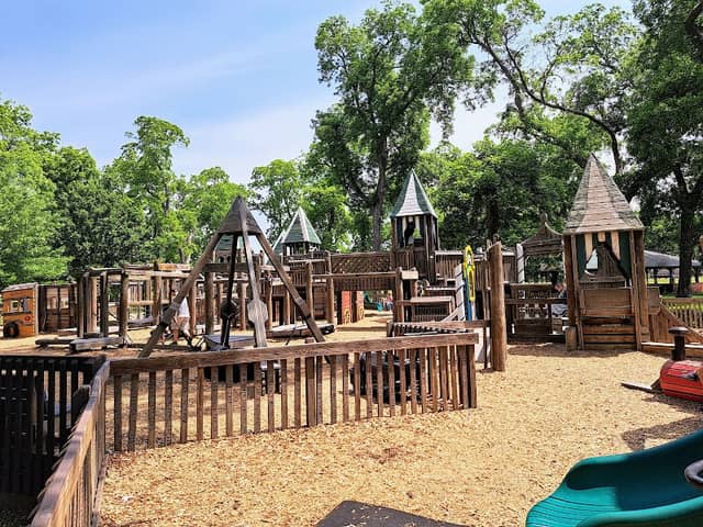 Leonard Park - Image 1