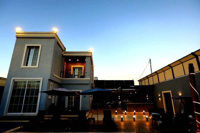 Q&B villa - Image 1