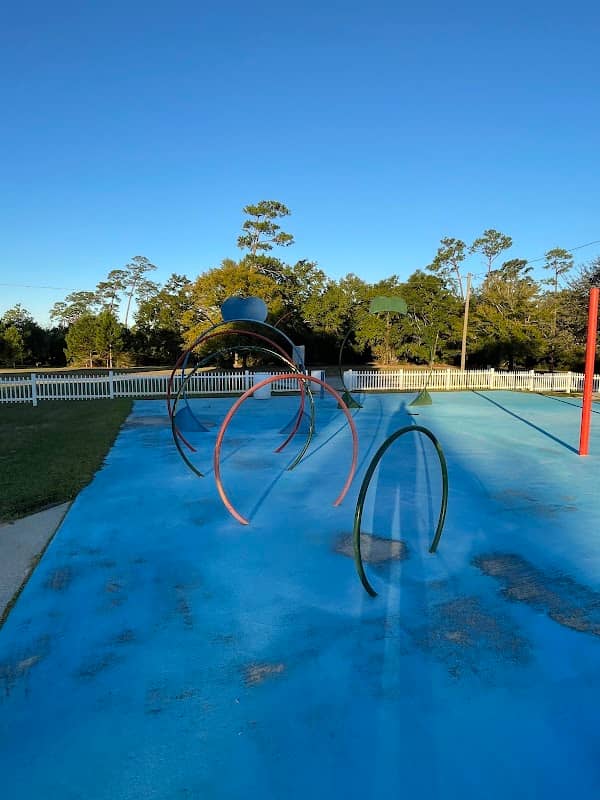 Hiller Park Splash Pad - Image 1