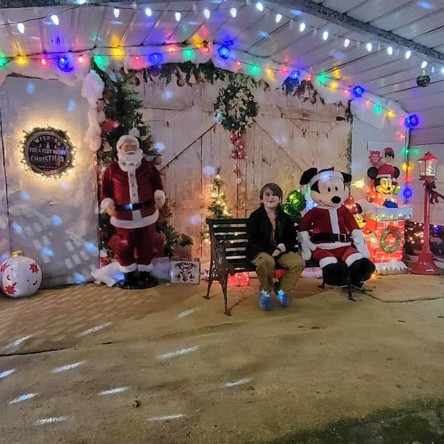 Wood’s Family Christmas Lights - Image 1