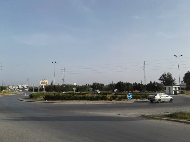 Rond-point, Sahline Massjed Issa - Image 1