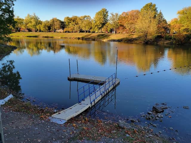 Riverside Park Pool - Image 2