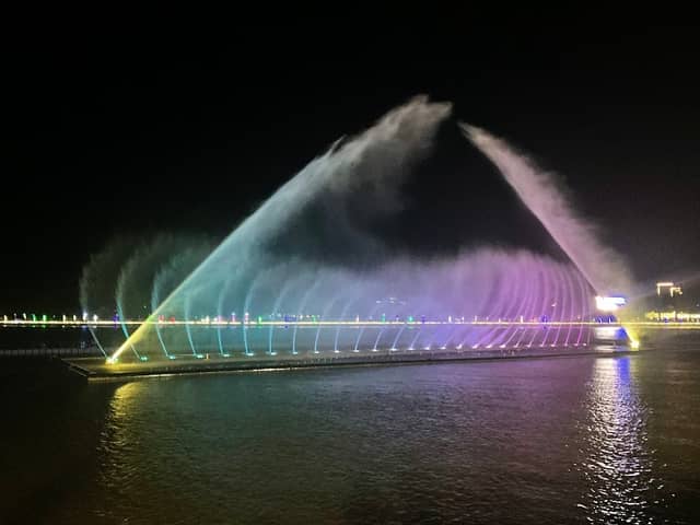 Kampong Bay Fountain - Image 1